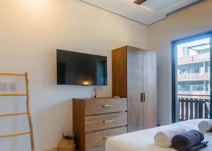 Apartment Stylish Amira District With Shared Pool & Gym