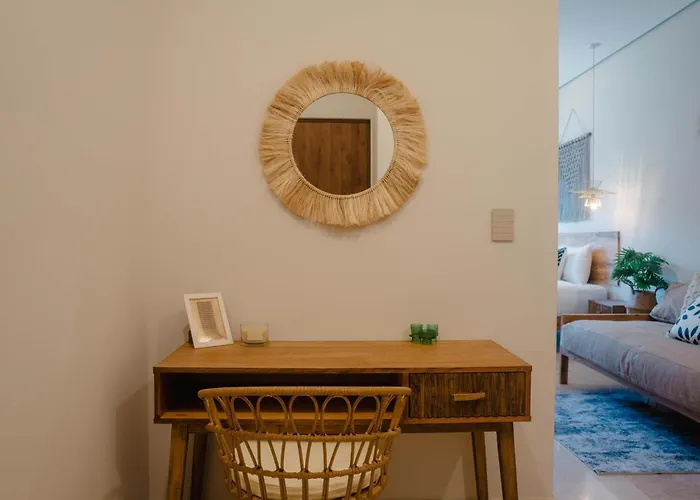 Stylish Amira District With Shared Pool & Gym Apartment *